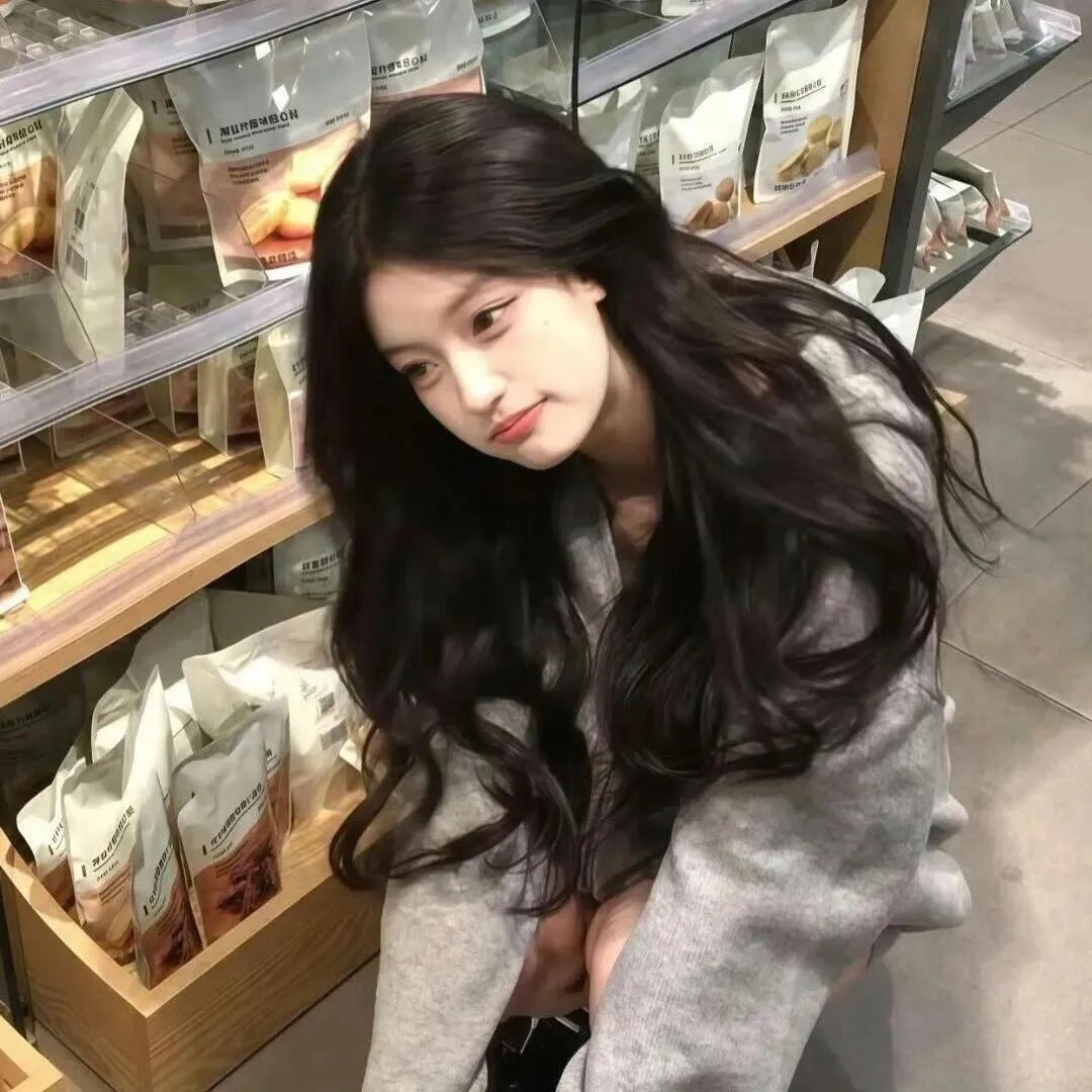 可爱呆萌女头像真人图片_萌妹真人头像图-8