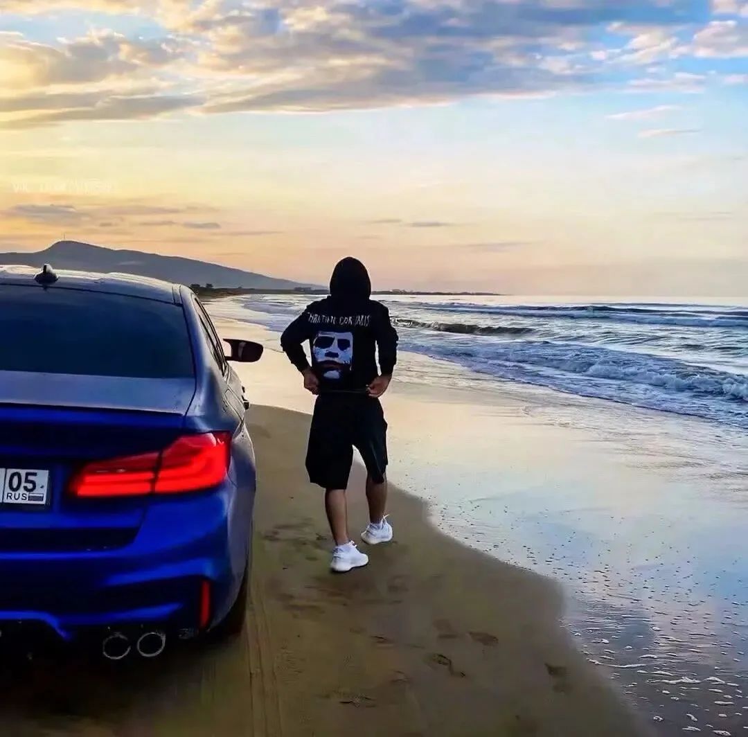 干净阳光的男生头像图片_阳光清爽的男头像-6