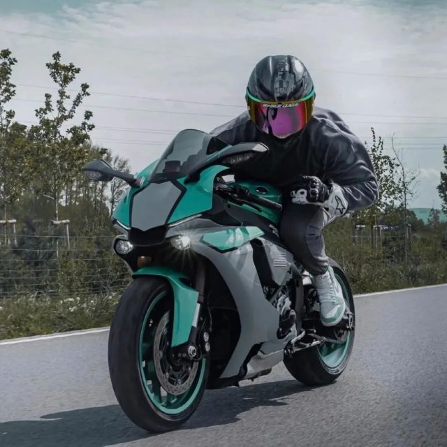 干净阳光的男生头像图片_阳光清爽的男头像(7张)