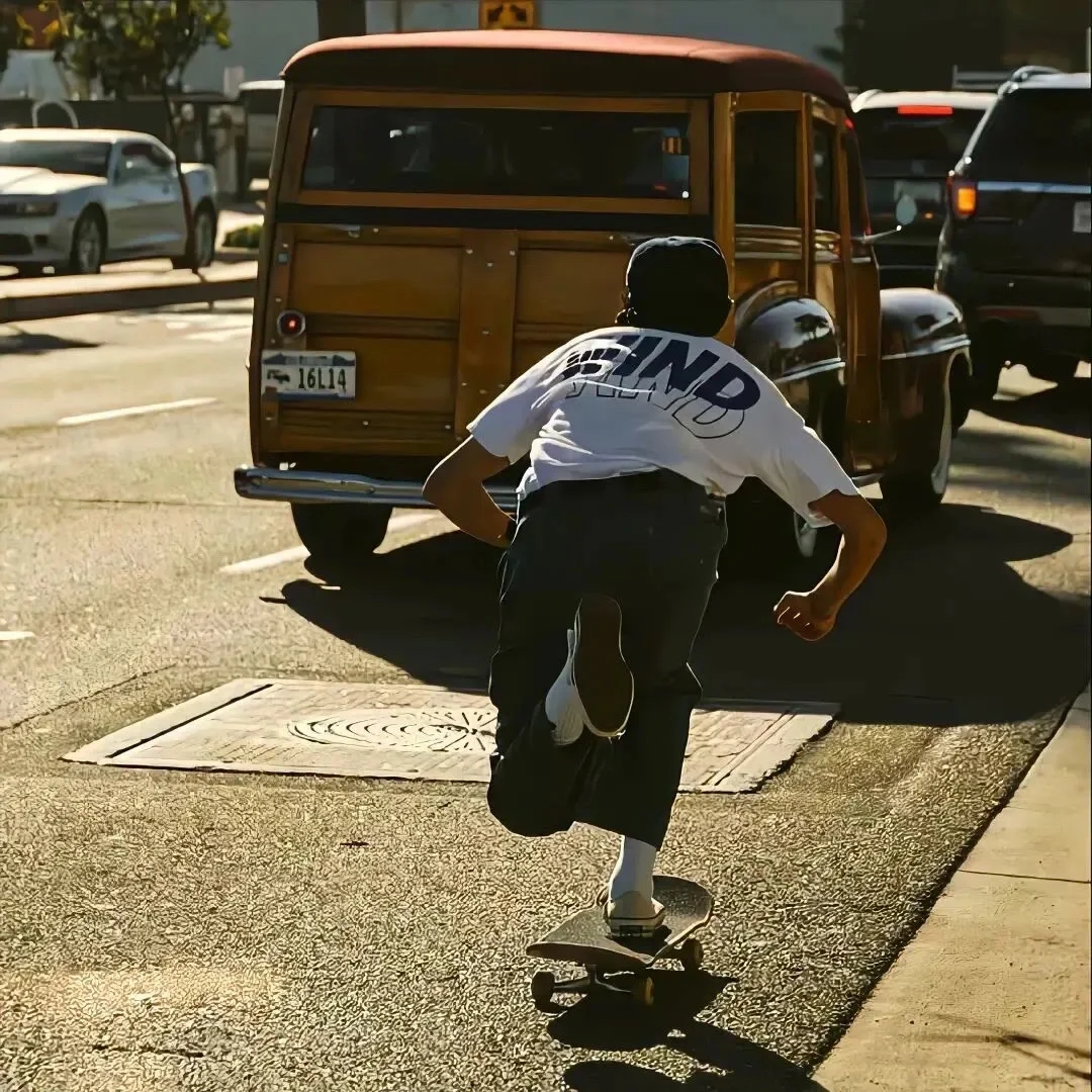 男生头像简单干净气质_干净高级质感的男头像-8