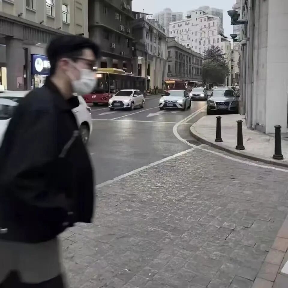 高冷帅气的男生头像_氛围感拽酷男生头像图片-2