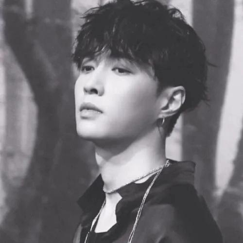 张艺兴的头像图片_张艺兴帅气头像大全-14