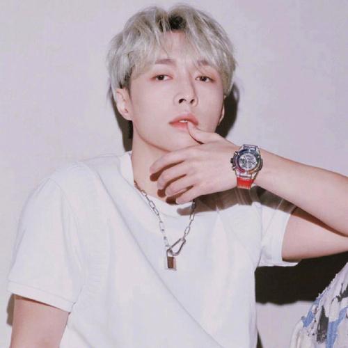 张艺兴的头像图片_张艺兴帅气头像大全(16张)