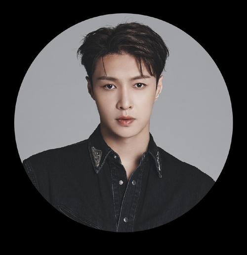 张艺兴的头像图片_张艺兴帅气头像大全-12